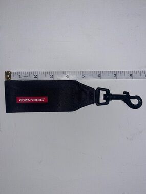 EzyDog SEATBELT Attachment with Snap Hook